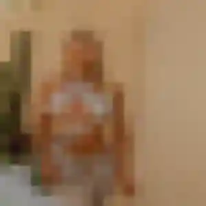 Dounia, 33 ans, connectée à Allonnes pour une rencontre coquine
