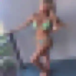 Contacte Karen, 41 ans à Arès en privé