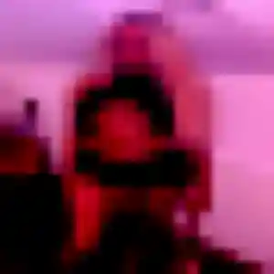 Rejoins Elvire, 20 ans à Asnières-sur-Seine en privé