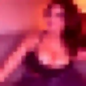Emmanuelle (27 ans) à Aussillon cherche une rencontre maintenant