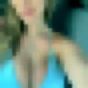 Yolande, 21 ans, dispo pour plan cul à Aÿ-Champagne
