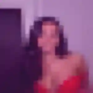 Celia, femme de 33 ans veut plan cul à Baud