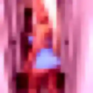 Manon, 23 ans, connectée à Bois-le-Roi pour une rencontre coquine