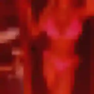 Faustine, femme de 22 ans veut plan cul à Bourg-en-Bresse