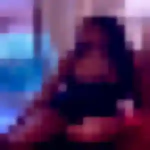 Photo privée de Adelaide, 19 ans à Bourg-lès-Valence - rencontre sans lendemain