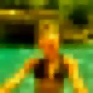 Severine, 24 ans, connectée à Bourges pour une rencontre coquine