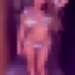 Lena, 33 ans, dispo pour plan cul à Carros