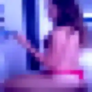 Clara, femme de 36 ans propose plan cul à Champagne-au-Mont-d'Or