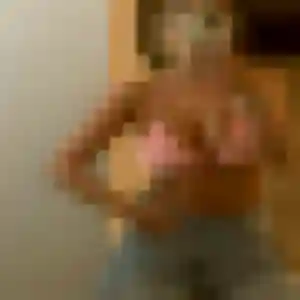 Sexy Phoebe, 21 ans à Champagne-sur-Seine - voir sa photo