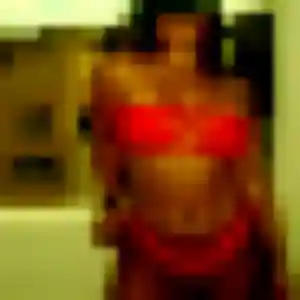 Khadija, 32 ans, disponible à Château-Gontier-sur-Mayenne pour une rencontre coquine