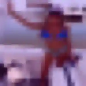 Justine, 32 ans, disponible à Chaumont pour un plan cul
