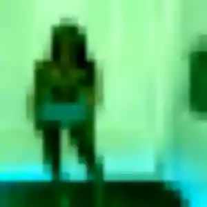Roxane, 42 ans, en ligne à Clamart pour une rencontre coquine