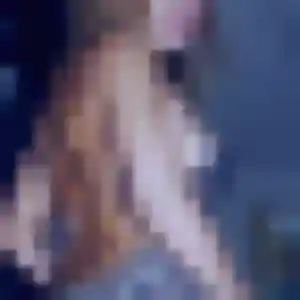 Charmante Meriem, 22 ans à Cormelles-le-Royal - la contacter