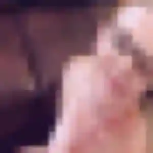 Severine, 21 ans, connectée à Crozon pour un plan cul