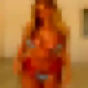 Laurence, 35 ans, connectée à Fontenay-aux-Roses pour une rencontre coquine