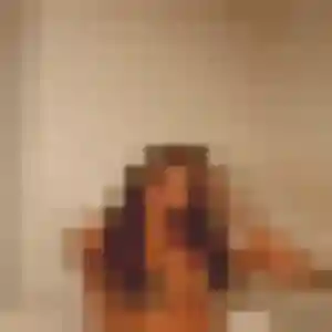 Elvire, 28 ans, disponible à Gonfreville-l'Orcher pour un plan cul