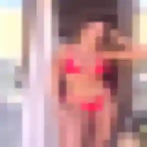 Rejoins Josephine, 35 ans à Hennebont en privé