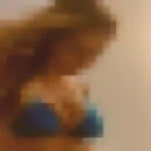 Sexy Celeste, 22 ans à Jouy-en-Josas - voir sa photo