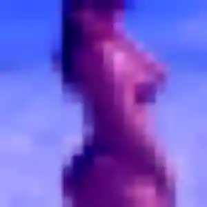 Stephanie, femme de 22 ans cherche plan cul à L'Isle-d'Abeau