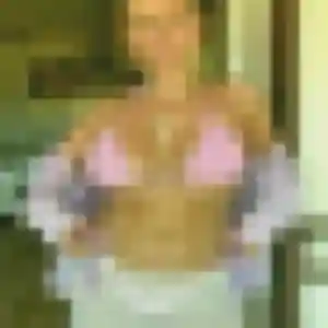 Christelle, 42 ans, disponible à La Roche-sur-Yon pour un plan cul