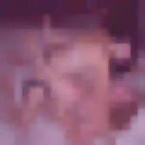 Contacte Adeline, 36 ans à Laval en privé