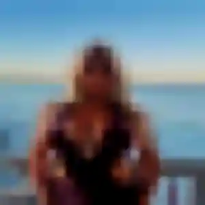 Monique, 24 ans, connectée à Le Plessis-Trévise pour un plan cul