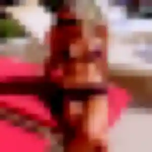 Anastasia, fille de 24 ans veut plan cul à Le Port