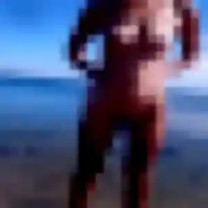 Flavia, 36 ans, en ligne à Locmaria-Plouzané pour une rencontre coquine