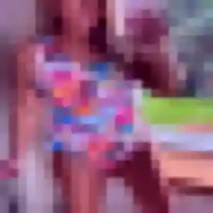 Rencontre Noura, 35 ans à Luxeuil-les-Bains en privé