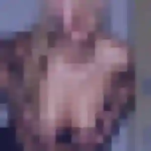 Contacte Sylvie, 21 ans à Monteux gratuitement