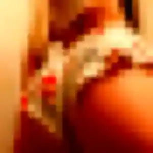 Rencontre Perrine, 32 ans à Mourmelon-le-Grand en privé