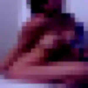 Contacte Elodie, 21 ans à Paray-Vieille-Poste en t'inscrivant