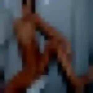 Karine, 36 ans, connectée à Paris pour une rencontre coquine