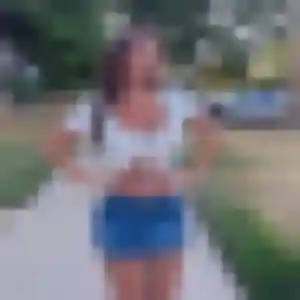 Elsa, femme de 23 ans veut plan cul à Plouigneau