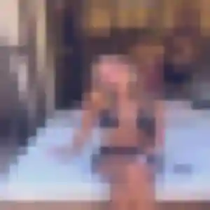 Photo de Alienor à Ploumagoar (30 ans) - plan cul discret