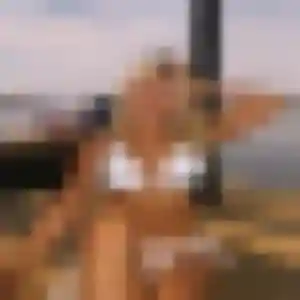 Photo privée de Lou-Anne, 36 ans à Rivière-Salée - rencontre coquine
