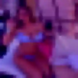 Laura, 31 ans, en ligne à Roquebrune-Cap-Martin pour une rencontre coquine