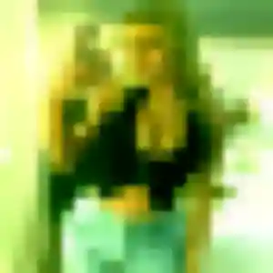 Aisha, fille de 20 ans cherche plan cul à Rosporden