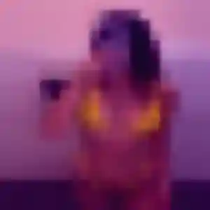 Viviane, fille de 34 ans propose plan cul à Saint-Amand-les-Eaux