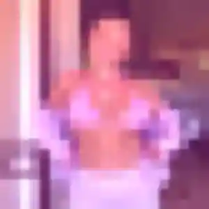 Photo privée de Hilary, 32 ans à Saint-Berthevin - plan discret