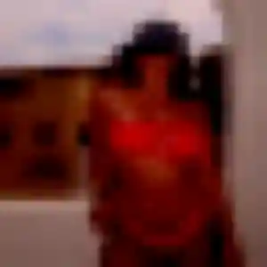 Photo sexy de Lilou, 21 ans à Saint-Claude - plan discret