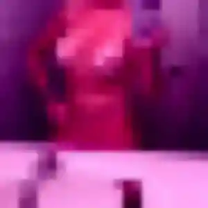 Découvre Melodie, 34 ans à Saint-Cyr-sur-Mer gratuitement