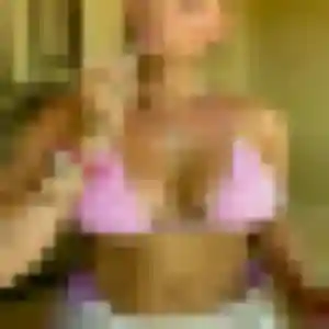 Olivia, 23 ans, disponible à Saint-Jean-de-la-Ruelle pour une rencontre coquine