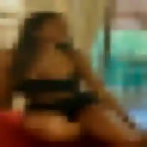 Rejoins Louisa, 25 ans à Saint-Jean-de-Védas en privé
