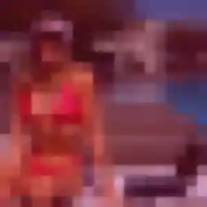Noemie, 24 ans, connectée à Saint-Leu pour un plan cul