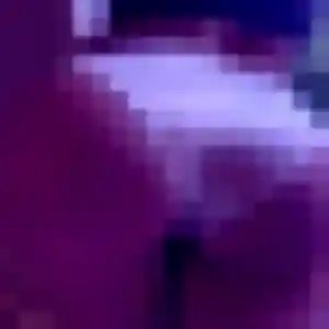 Bernadette, 23 ans, connectée à Saint-Pierre pour une rencontre coquine