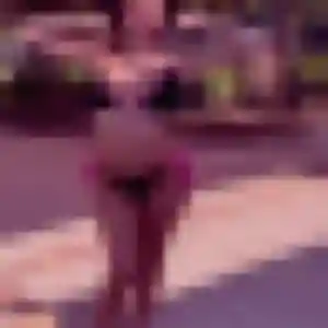 Emmanuelle, 21 ans, disponible à Sainte-Savine pour une rencontre coquine