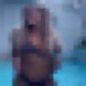 Azalee, femme de 19 ans cherche plan cul à Sallanches
