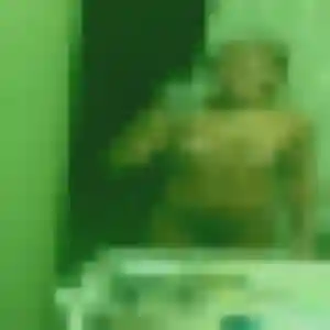 Contacte Julie, 23 ans à Surzur en privé