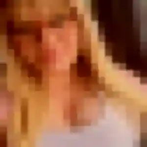 Sylvie, femme de 33 ans cherche plan cul à Vallons-de-l'Erdre